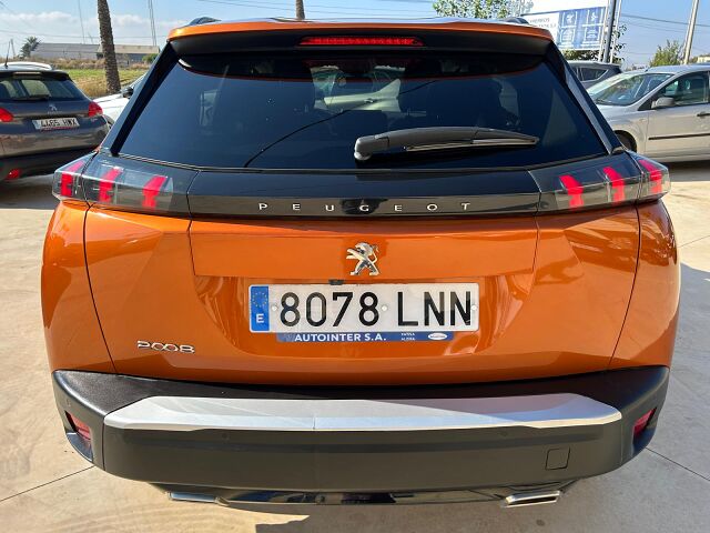 PEUGEOT 2008 ALLURE 1.2 E-THP AUTO SPANISH LHD IN SPAIN 49000 MILES SUPERB 2021